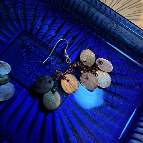 Seashell earrings - Picture 3 of 4